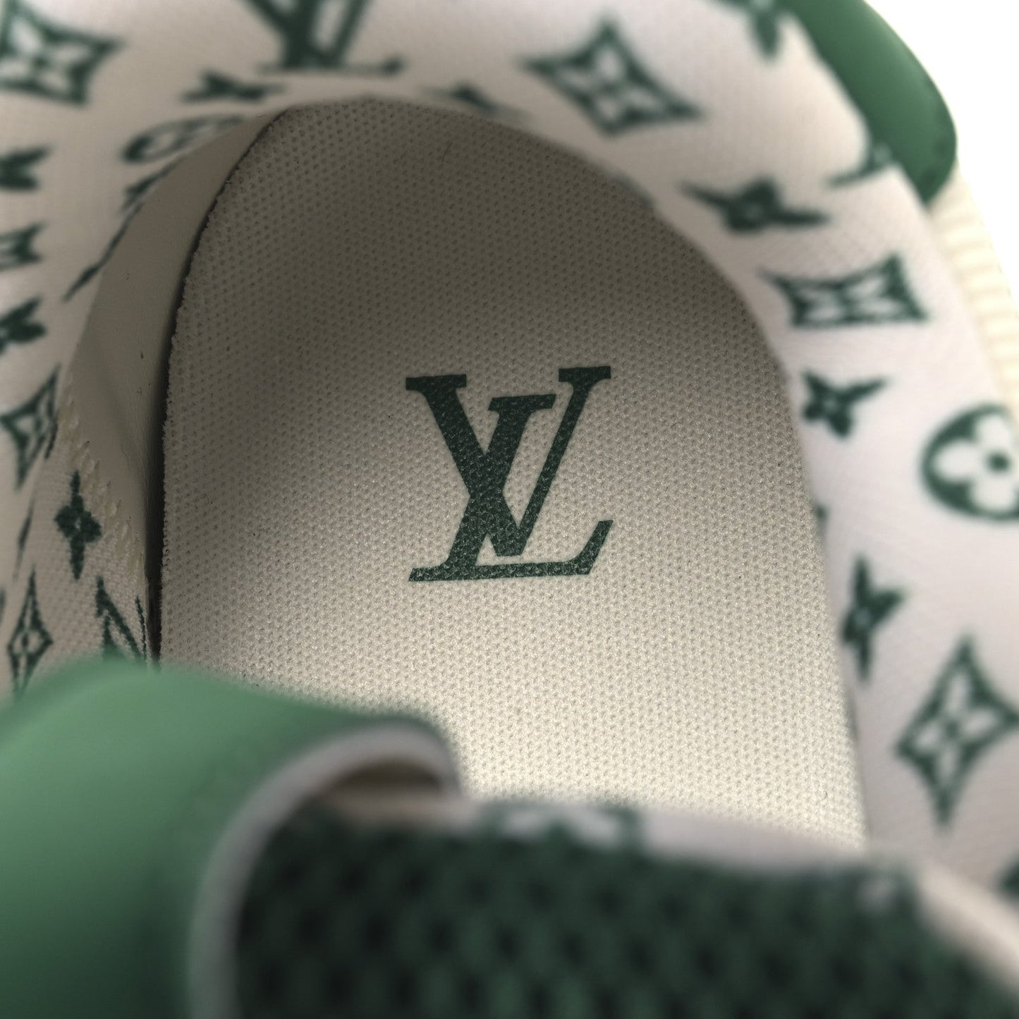 Louis Vuitton LV Skate - Green White