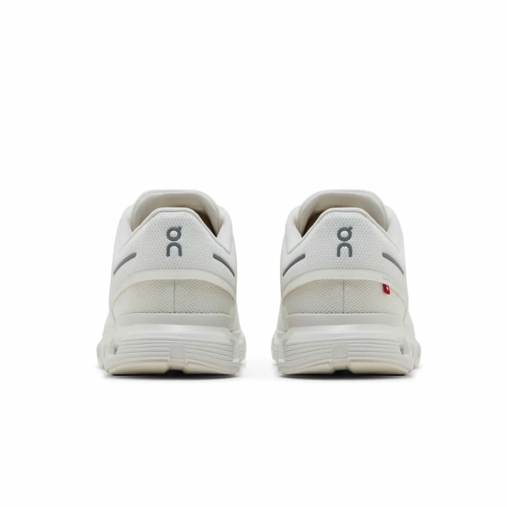 On Running Cloud 6 'Triple White'